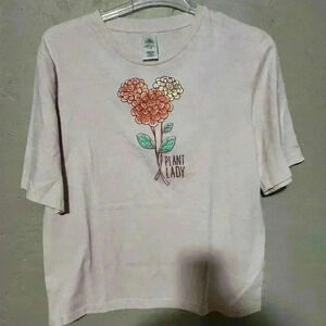 NWT Disney oversized tee Women's Medium "plant lady"